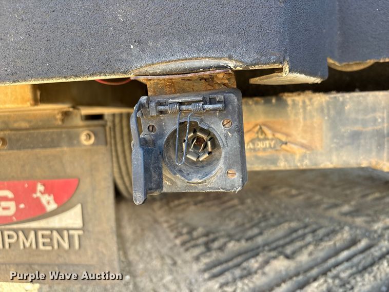 image for item EU0508 2019 Ford F350 Super Duty XL Crew Cab utility bed pickup truck