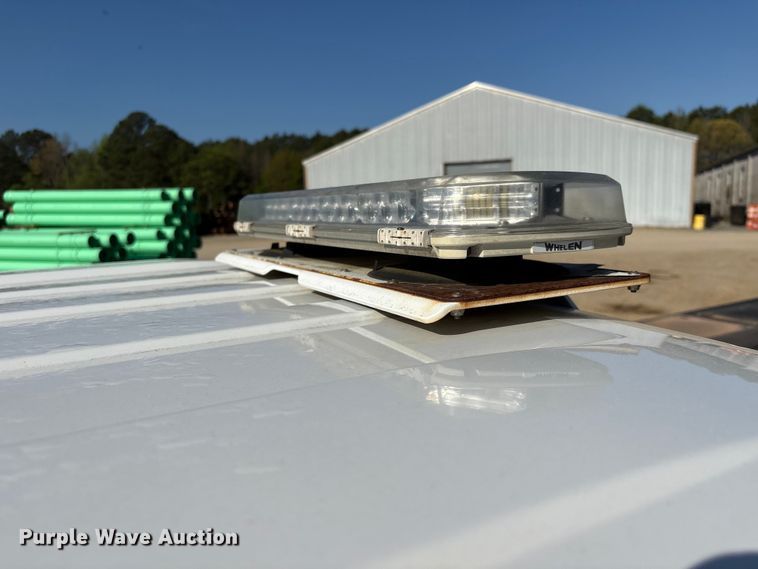 image for item EU0508 2019 Ford F350 Super Duty XL Crew Cab utility bed pickup truck