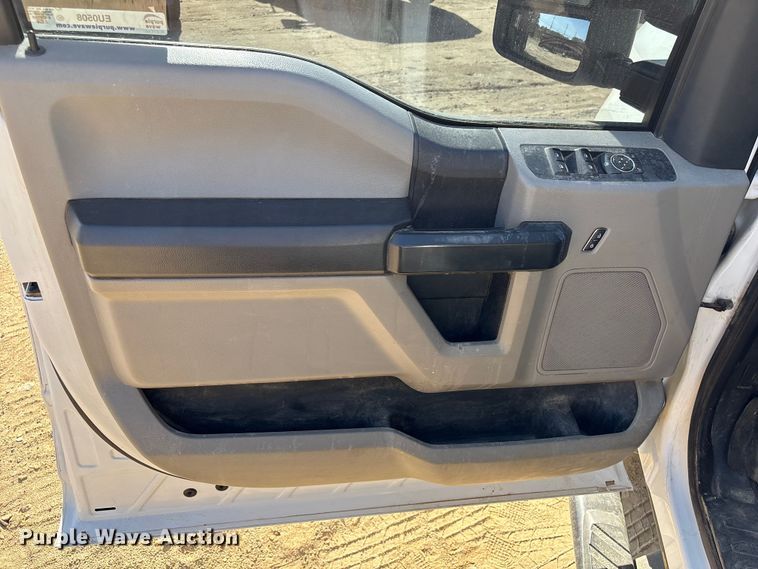 image for item EU0508 2019 Ford F350 Super Duty XL Crew Cab utility bed pickup truck