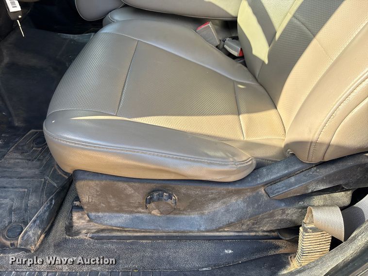 image for item EU0508 2019 Ford F350 Super Duty XL Crew Cab utility bed pickup truck