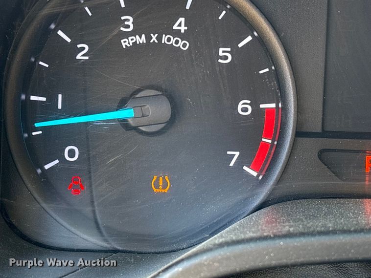 image for item EU0508 2019 Ford F350 Super Duty XL Crew Cab utility bed pickup truck