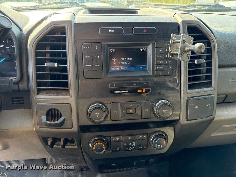 image for item EU0508 2019 Ford F350 Super Duty XL Crew Cab utility bed pickup truck