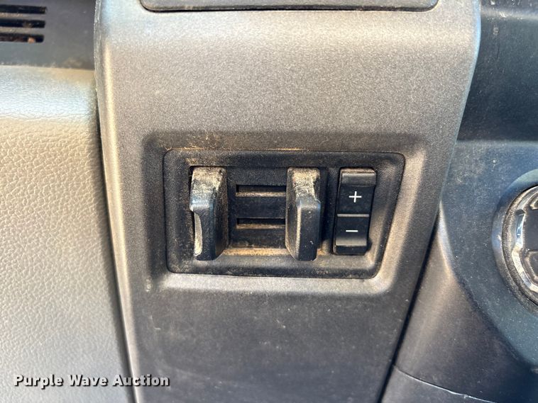 image for item EU0508 2019 Ford F350 Super Duty XL Crew Cab utility bed pickup truck