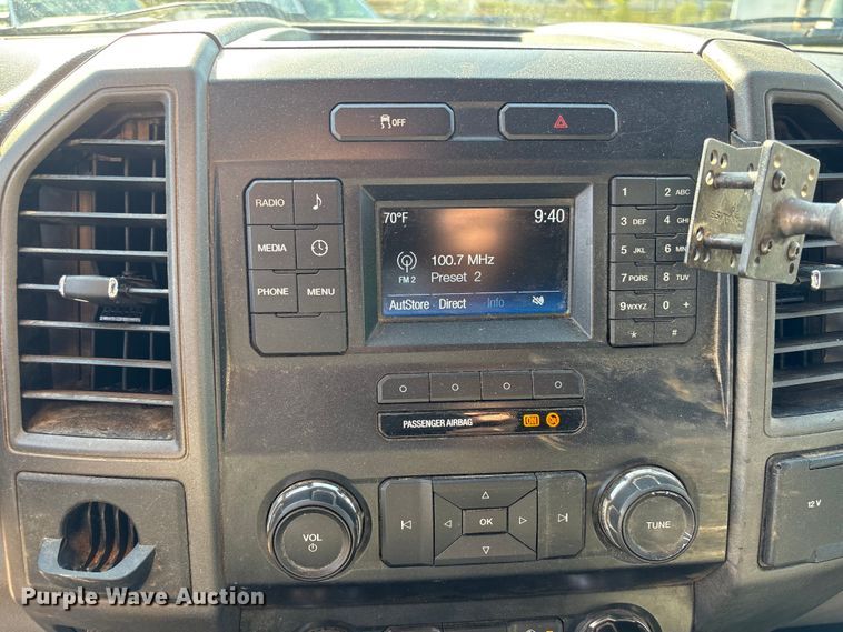 image for item EU0508 2019 Ford F350 Super Duty XL Crew Cab utility bed pickup truck