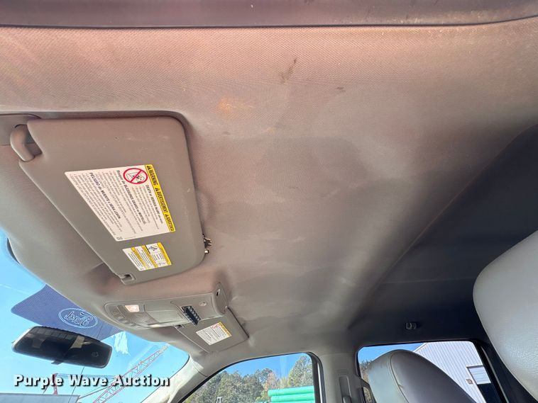 image for item EU0508 2019 Ford F350 Super Duty XL Crew Cab utility bed pickup truck