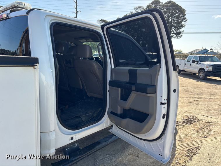 image for item EU0508 2019 Ford F350 Super Duty XL Crew Cab utility bed pickup truck