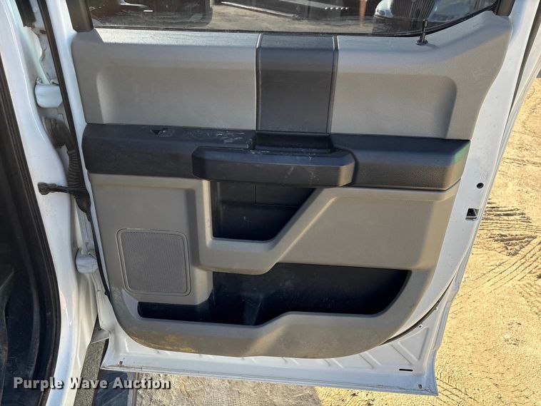 image for item EU0508 2019 Ford F350 Super Duty XL Crew Cab utility bed pickup truck