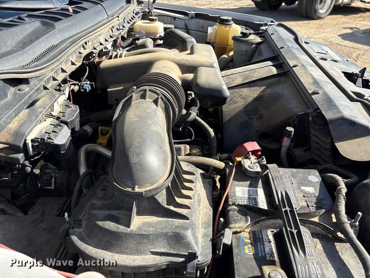 image for item EU0508 2019 Ford F350 Super Duty XL Crew Cab utility bed pickup truck