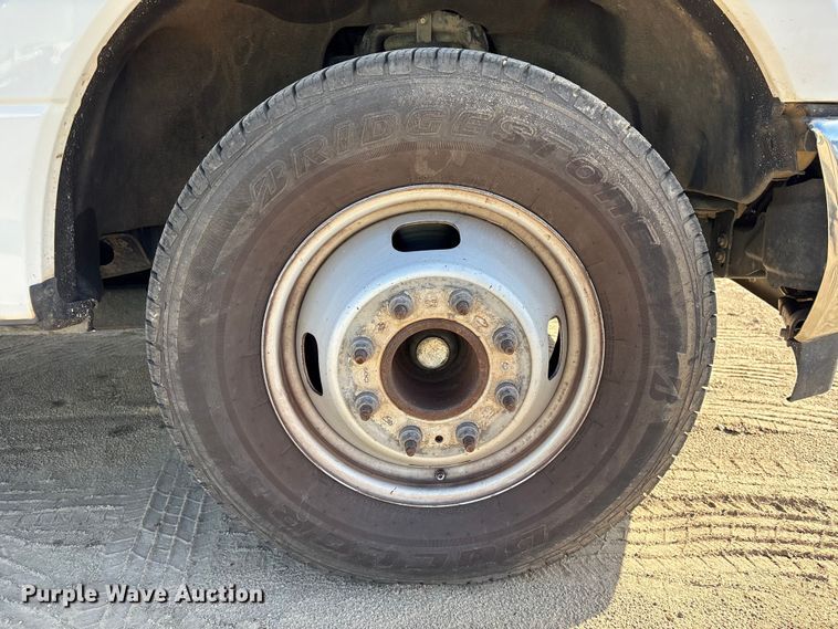 image for item EU0508 2019 Ford F350 Super Duty XL Crew Cab utility bed pickup truck