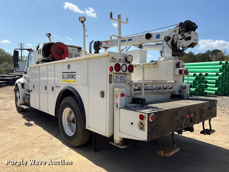 image for item EU0509 2005 International 4300 utility / service truck