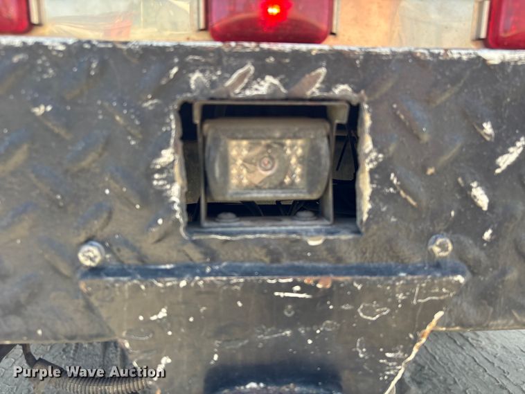 image for item EU0509 2005 International 4300 utility / service truck