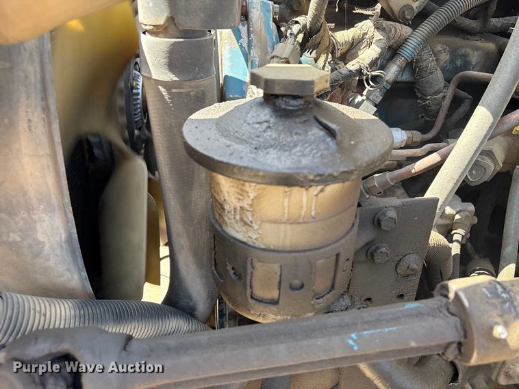 image for item EU0509 2005 International 4300 utility / service truck