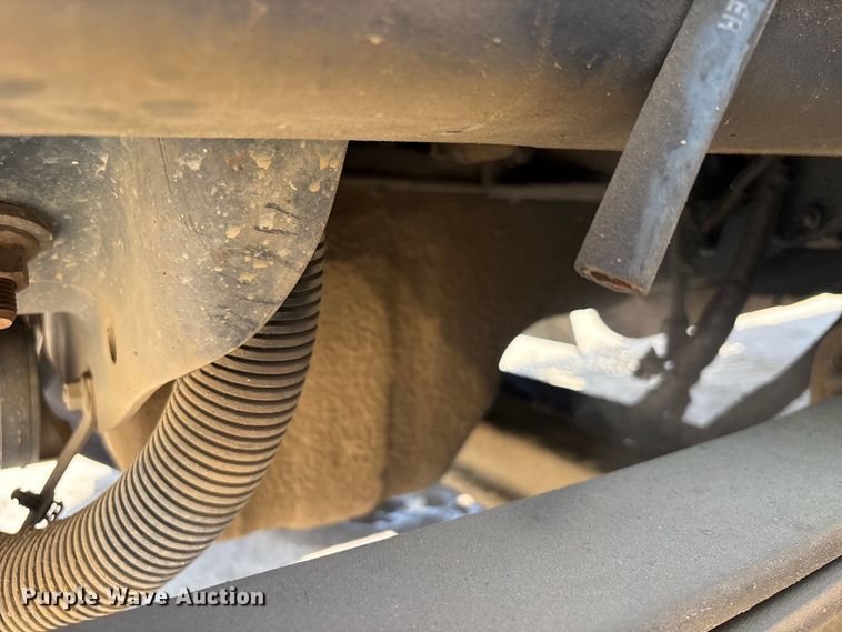 image for item EU0509 2005 International 4300 utility / service truck