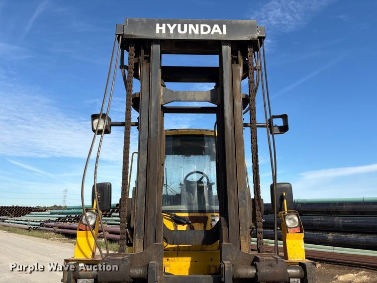 image for item EU0519 Hyundai 160D-7E forklift