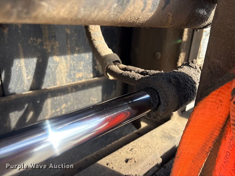 image for item EU0519 Hyundai 160D-7E forklift