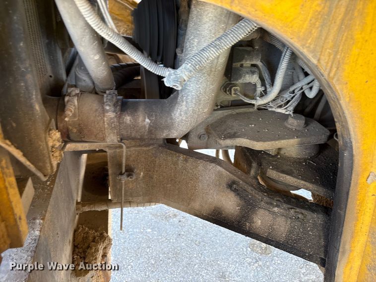 image for item EU0519 Hyundai 160D-7E forklift