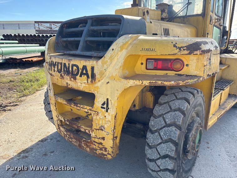 image for item EU0519 Hyundai 160D-7E forklift