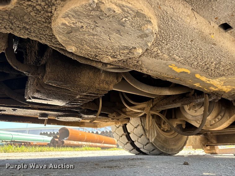 image for item EU0519 Hyundai 160D-7E forklift