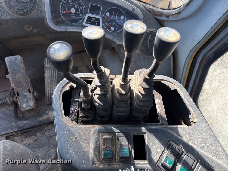 image for item EU0519 Hyundai 160D-7E forklift