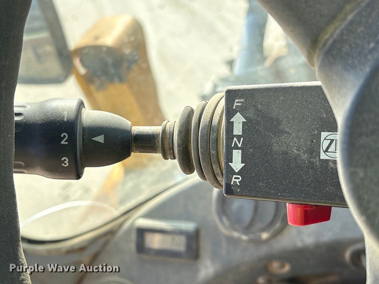 image for item EU0519 Hyundai 160D-7E forklift