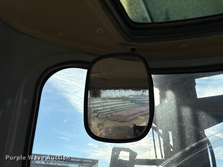 image for item EU0519 Hyundai 160D-7E forklift