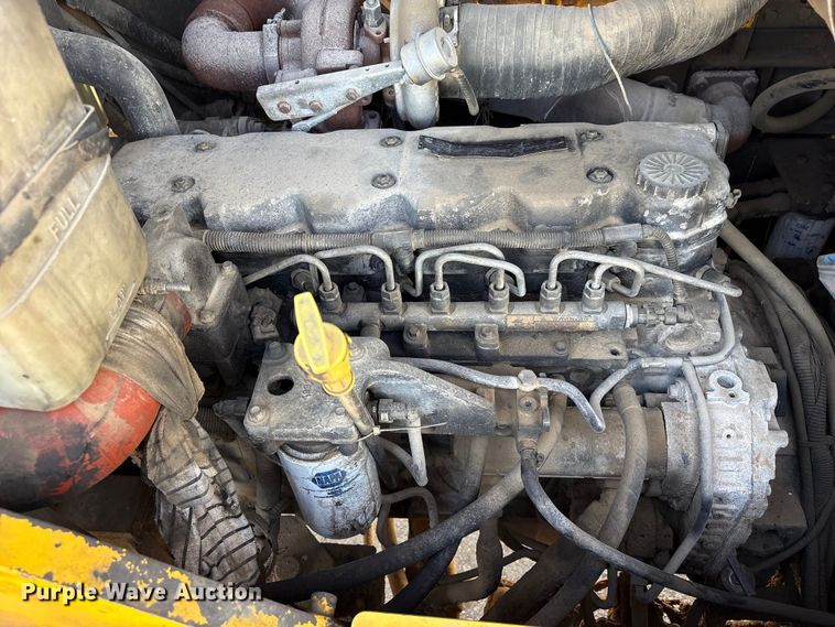 image for item EU0519 Hyundai 160D-7E forklift