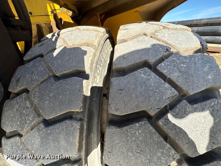 image for item EU0519 Hyundai 160D-7E forklift