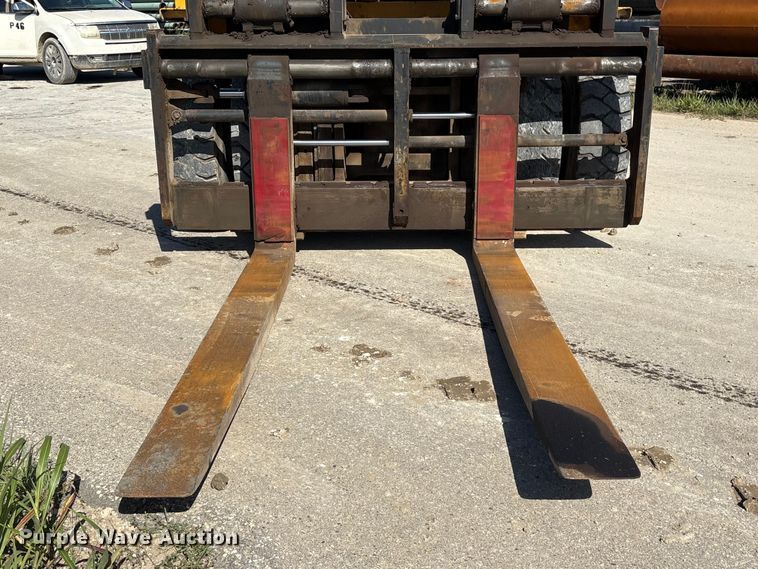 image for item EU0520 Hyundai 160D-7E forklift