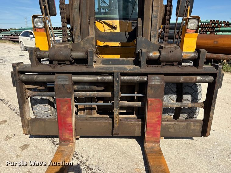 image for item EU0520 Hyundai 160D-7E forklift