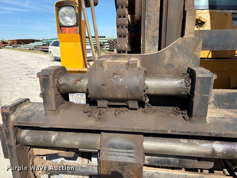image for item EU0520 Hyundai 160D-7E forklift