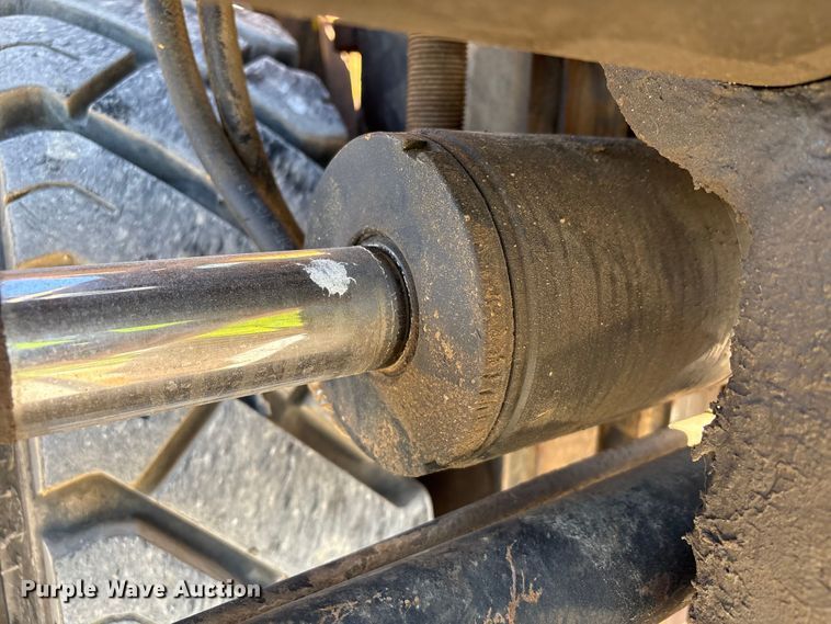 image for item EU0520 Hyundai 160D-7E forklift