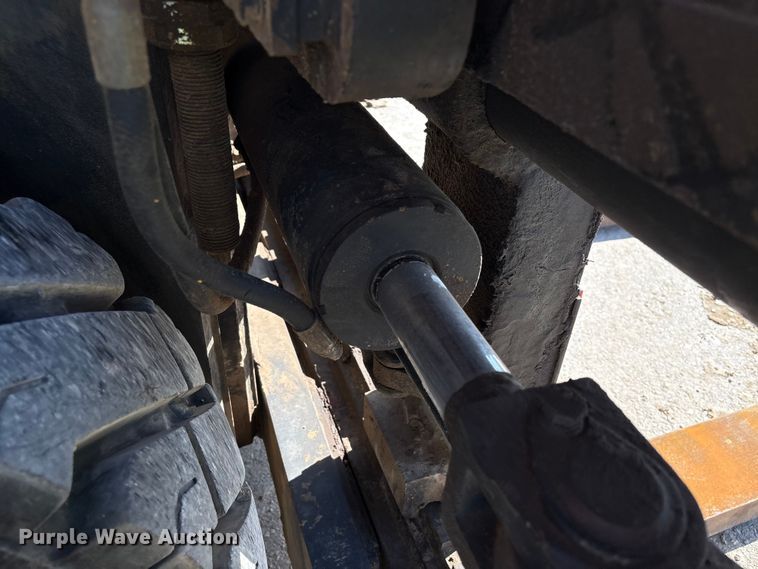 image for item EU0520 Hyundai 160D-7E forklift