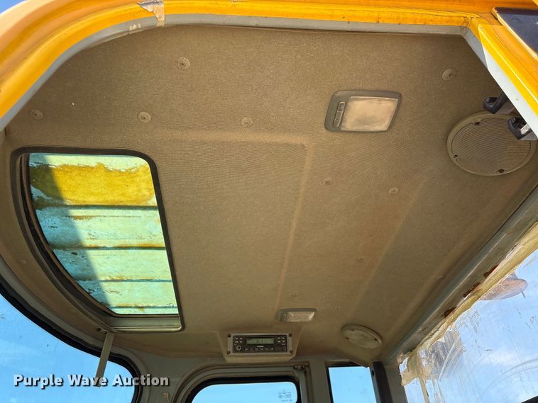 image for item EU0520 Hyundai 160D-7E forklift