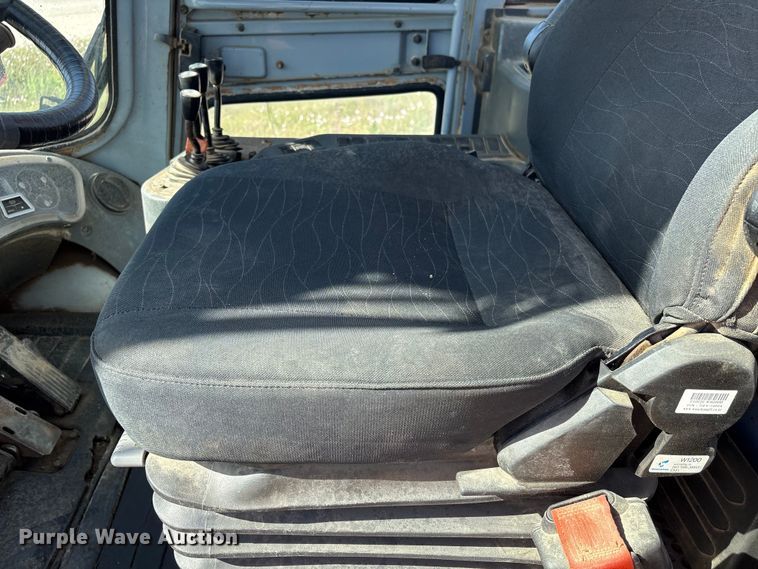 image for item EU0520 Hyundai 160D-7E forklift