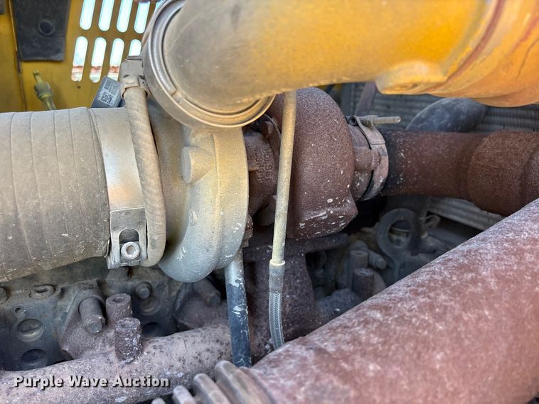 image for item EU0520 Hyundai 160D-7E forklift