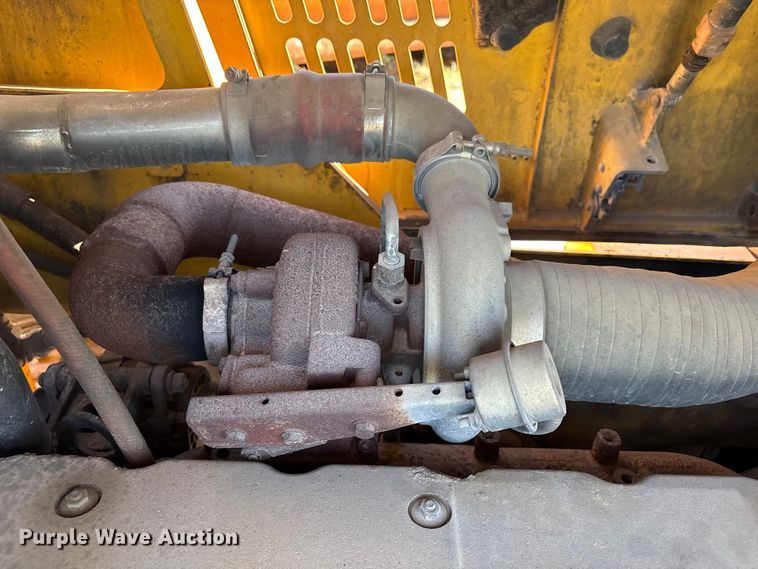 image for item EU0520 Hyundai 160D-7E forklift