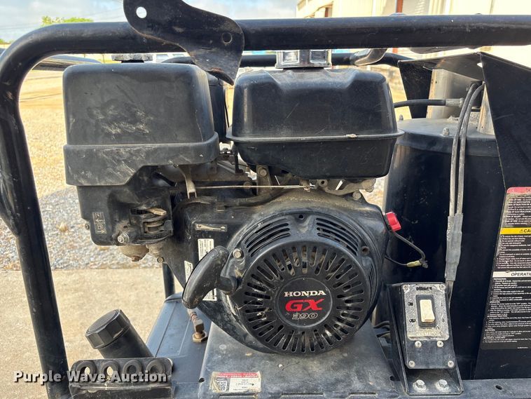 image for item EU0536 MI-T-M HSP-3504-3MGH pressure washer