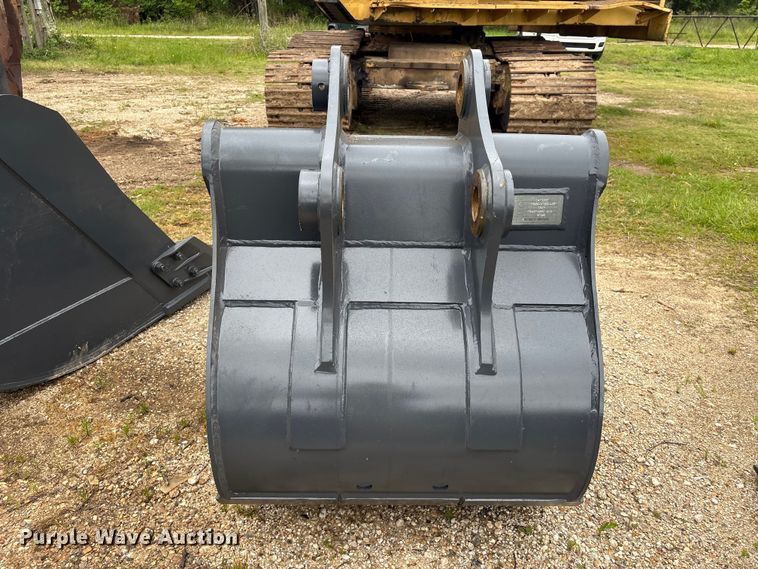image for item EU0571 Smart Charm SCGB200-CAT320D-42GP excavator bucket