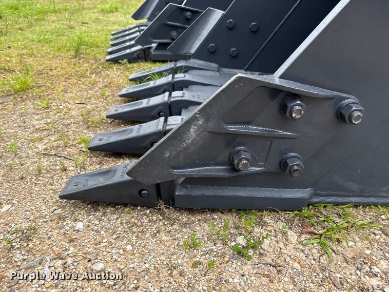 image for item EU0572 Smart Charm SCGB200-CAT320D-42GP excavator bucket