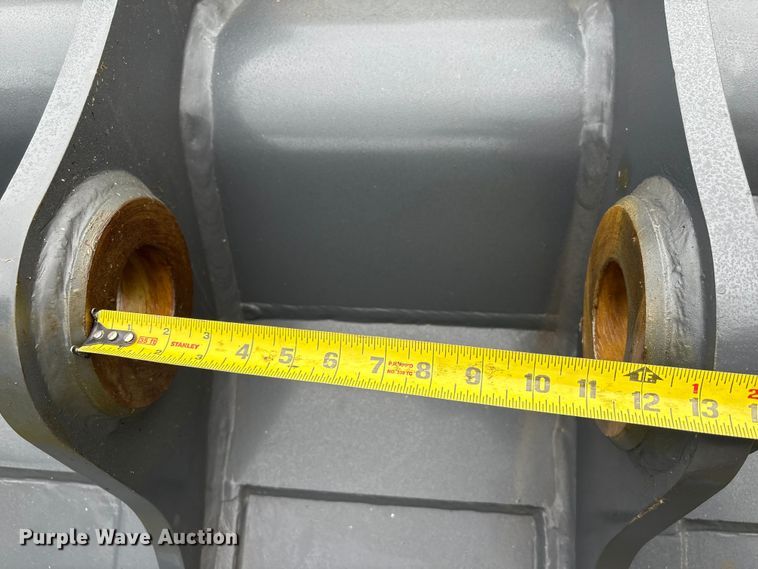 image for item EU0573 Smart Charm SCGB200-CAT320D-42GP excavator bucket