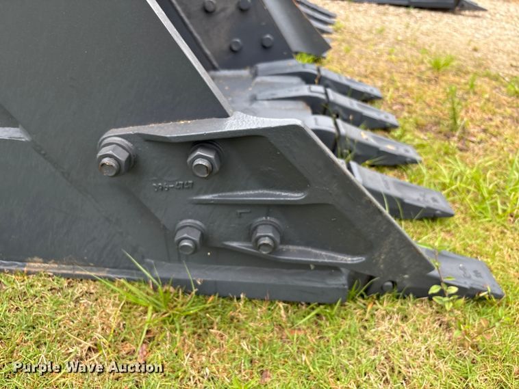 image for item EU0573 Smart Charm SCGB200-CAT320D-42GP excavator bucket