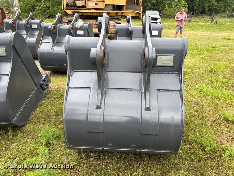 image for item EU0574 Smart Charm SCGB200-CAT320D-42GP excavator bucket