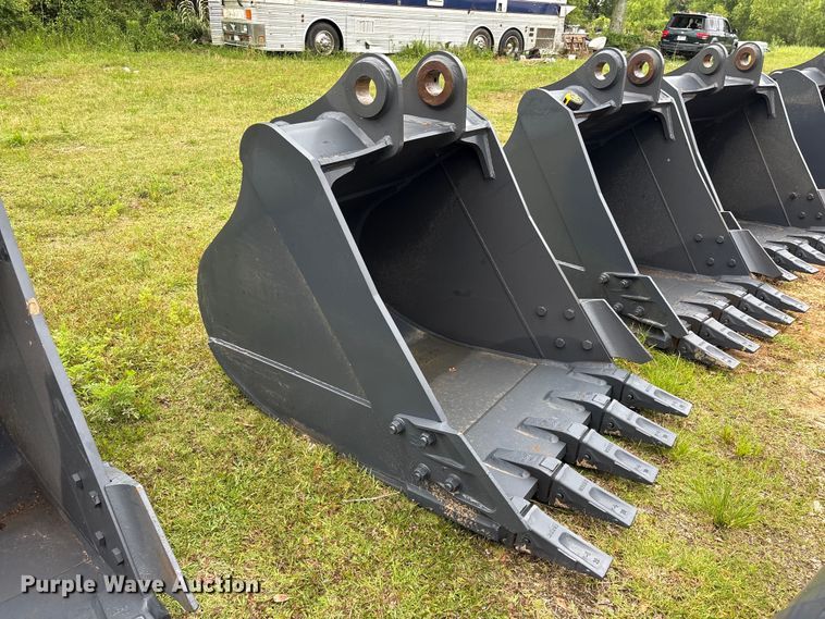 image for item EU0575 Smart Charm SCGB200-CAT320D-42GP excavator bucket