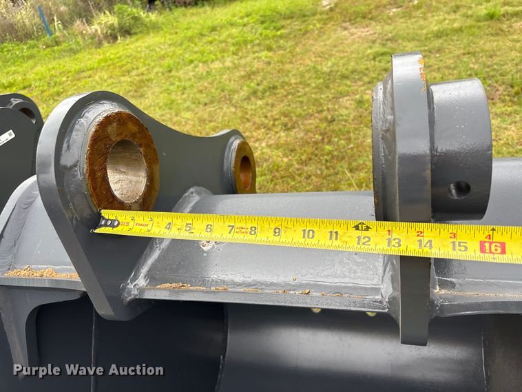 image for item EU0575 Smart Charm SCGB200-CAT320D-42GP excavator bucket