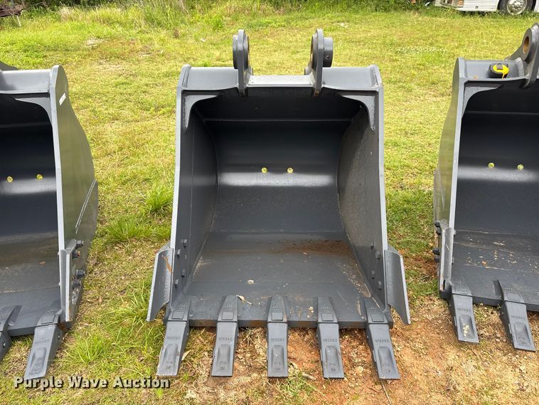 image for item EU0576 Smart Charm SCGB200-CAT320D-42GP excavator bucket