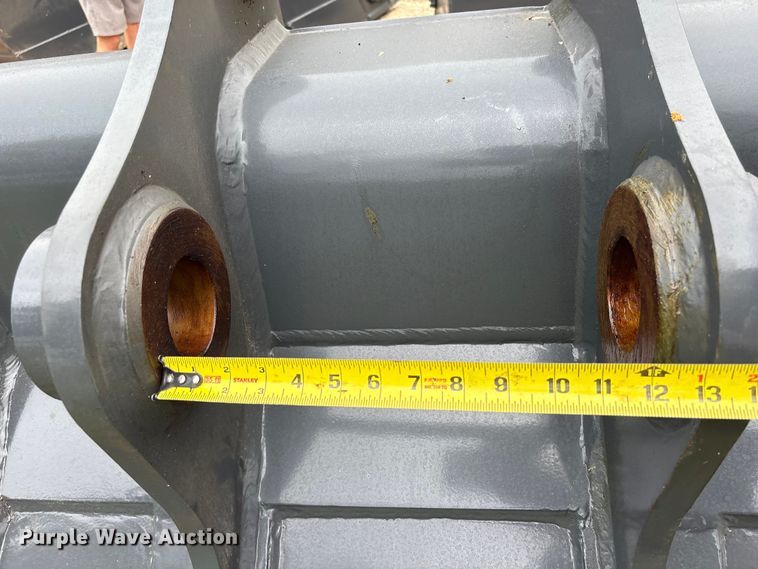 image for item EU0576 Smart Charm SCGB200-CAT320D-42GP excavator bucket