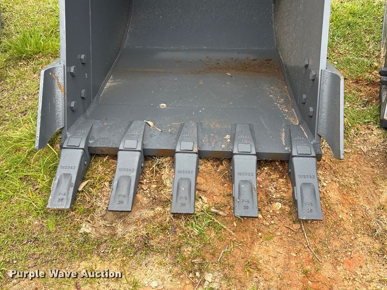 image for item EU0576 Smart Charm SCGB200-CAT320D-42GP excavator bucket