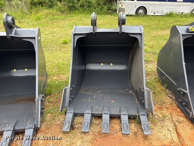image for item EU0577 Smart Charm TTB200-CAT320D-42GP excavator bucket