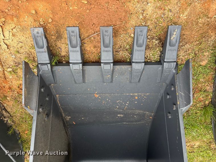 image for item EU0577 Smart Charm TTB200-CAT320D-42GP excavator bucket