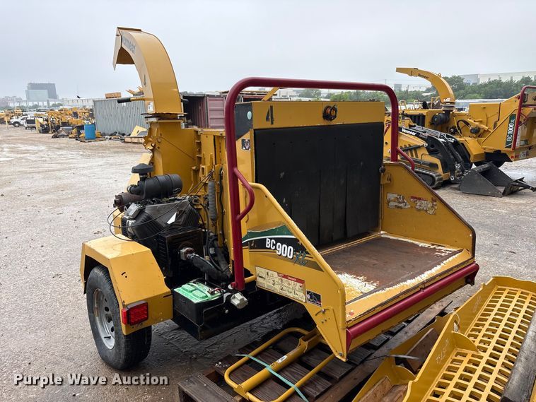 image for item EU5511 2016 Vermeer BC900XL wood chipper